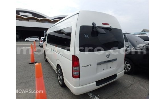 Nunua Imported Toyota Hiace Nyeupe Gari ndani ya Import - Dubai nchini Cabo Delgado Nunua Imported Toyota Hiace Nyeupe Gari ndani ya Import - Dubai nchini Cabo Delgado