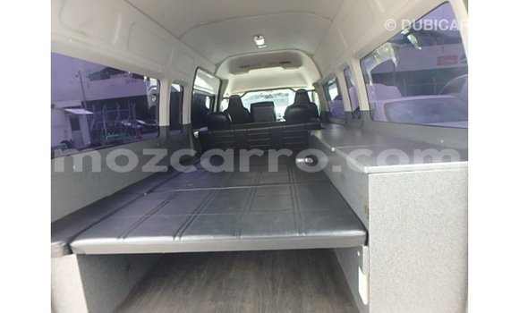 Nunua Imported Toyota Hiace Nyeupe Gari ndani ya Import - Dubai nchini Cabo Delgado Nunua Imported Toyota Hiace Nyeupe Gari ndani ya Import - Dubai nchini Cabo Delgado