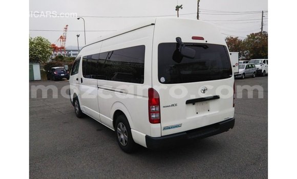 Nunua Imported Toyota Hiace Nyeupe Gari ndani ya Import - Dubai nchini Cabo Delgado Nunua Imported Toyota Hiace Nyeupe Gari ndani ya Import - Dubai nchini Cabo Delgado