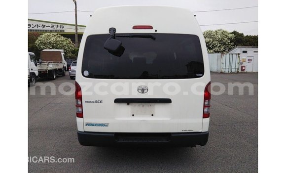 Nunua Imported Toyota Hiace Nyeupe Gari ndani ya Import - Dubai nchini Cabo Delgado Nunua Imported Toyota Hiace Nyeupe Gari ndani ya Import - Dubai nchini Cabo Delgado