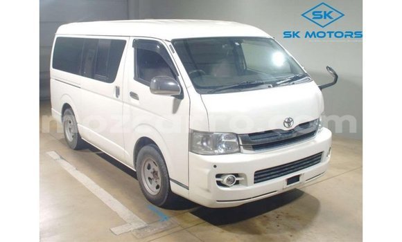 Comprar Importar Toyota Hiace Branco Carro em Import - Dubai em Cabo Delgado