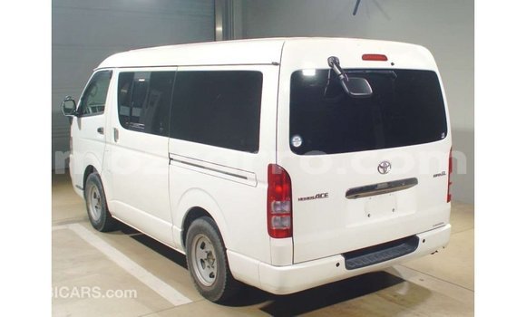 Nunua Imported Toyota Hiace Nyeupe Gari ndani ya Import - Dubai nchini Cabo Delgado Nunua Imported Toyota Hiace Nyeupe Gari ndani ya Import - Dubai nchini Cabo Delgado