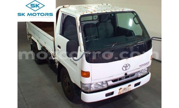 Buy Import Toyota Dyna White Car in Import - Dubai in Cabo Delgado