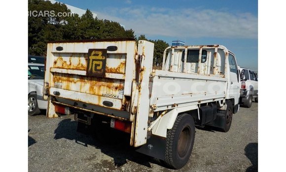 Tenga Imported Toyota Dyna Chena Mota in Import - Dubai in Cabo Delgado Tenga Imported Toyota Dyna Chena Mota in Import - Dubai in Cabo Delgado