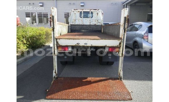 Tenga Imported Toyota Dyna Chena Mota in Import - Dubai in Cabo Delgado Tenga Imported Toyota Dyna Chena Mota in Import - Dubai in Cabo Delgado