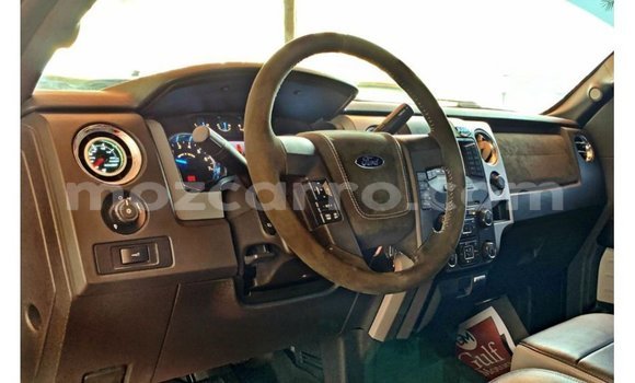 Tenga Imported Ford Club Wagon Tsvuku Mota in Import - Dubai in Cabo Delgado Tenga Imported Ford Club Wagon Tsvuku Mota in Import - Dubai in Cabo Delgado