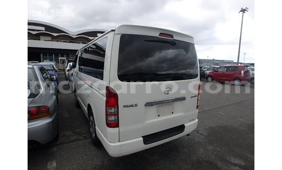 Nunua Imported Toyota Hiace Nyeupe Gari ndani ya Import - Dubai nchini Cabo Delgado Nunua Imported Toyota Hiace Nyeupe Gari ndani ya Import - Dubai nchini Cabo Delgado