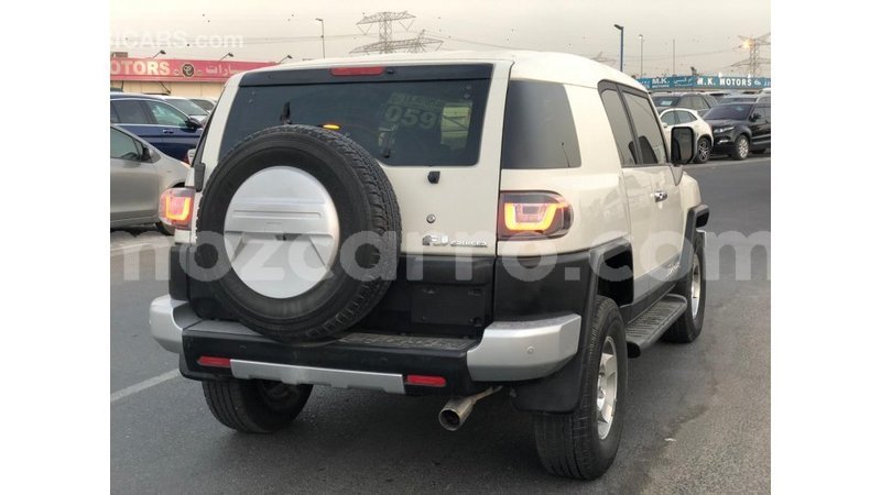 Big with watermark toyota fj cruiser cabo delgado import dubai 8608