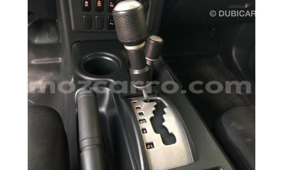Nunua Imported Toyota FJ Cruiser Nyeupe Gari ndani ya Import - Dubai nchini Cabo Delgado Nunua Imported Toyota FJ Cruiser Nyeupe Gari ndani ya Import - Dubai nchini Cabo Delgado