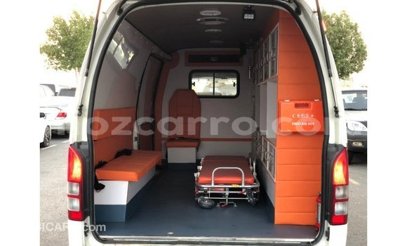 Buy Import Toyota Hiace White Car in Import - Dubai in Cabo Delgado Buy Import Toyota Hiace White Car in Import - Dubai in Cabo Delgado