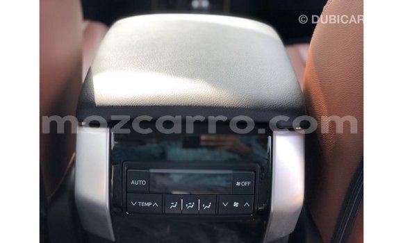 Nunua Imported Toyota Prado Nyeusi Gari ndani ya Import - Dubai nchini Cabo Delgado Nunua Imported Toyota Prado Nyeusi Gari ndani ya Import - Dubai nchini Cabo Delgado