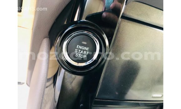 Buy Import Toyota Prado White Car in Import - Dubai in Cabo Delgado Buy Import Toyota Prado White Car in Import - Dubai in Cabo Delgado