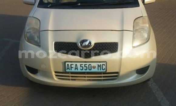 Buy Used Toyota Vitz White Car in Maputo in Maputo Buy Used Toyota Vitz White Car in Maputo in Maputo
