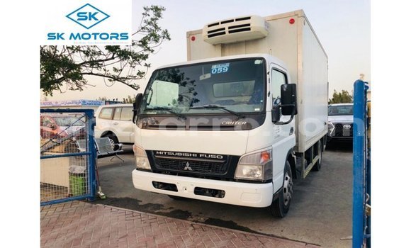 Comprar Importar Mitsubishi Canter Branco Caminhão em Import - Dubai em Cabo Delgado Comprar Importar Mitsubishi Canter Branco Caminhão em Import - Dubai em Cabo Delgado