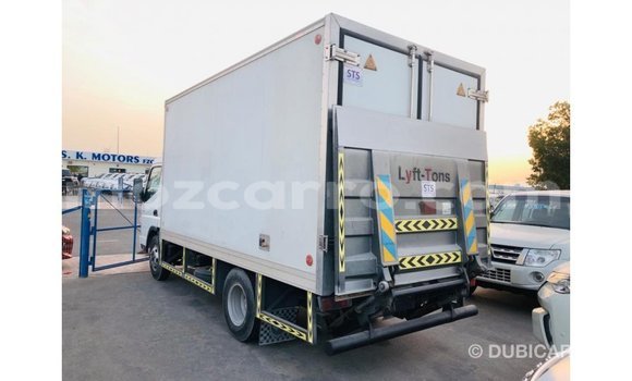 Comprar Importar Mitsubishi Canter Branco Caminhão em Import - Dubai em Cabo Delgado Comprar Importar Mitsubishi Canter Branco Caminhão em Import - Dubai em Cabo Delgado
