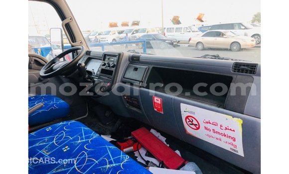 Comprar Importar Mitsubishi Canter Branco Caminhão em Import - Dubai em Cabo Delgado Comprar Importar Mitsubishi Canter Branco Caminhão em Import - Dubai em Cabo Delgado