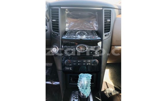 Nunua Imported Infiniti Q Nyeusi Gari ndani ya Import - Dubai nchini Cabo Delgado Nunua Imported Infiniti Q Nyeusi Gari ndani ya Import - Dubai nchini Cabo Delgado