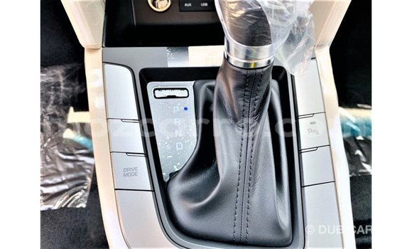 Buy Import Hyundai Elantra White Car in Import - Dubai in Cabo Delgado Buy Import Hyundai Elantra White Car in Import - Dubai in Cabo Delgado