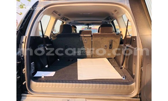 Nunua Imported Toyota Prado Nyeusi Gari ndani ya Import - Dubai nchini Cabo Delgado Nunua Imported Toyota Prado Nyeusi Gari ndani ya Import - Dubai nchini Cabo Delgado