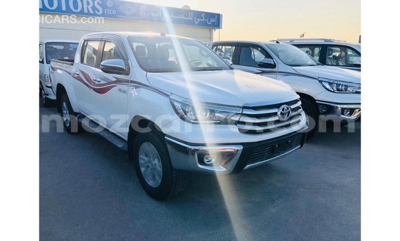 Nunua Imported Toyota Hilux Nyeupe Gari ndani ya Import - Dubai nchini Cabo Delgado Nunua Imported Toyota Hilux Nyeupe Gari ndani ya Import - Dubai nchini Cabo Delgado