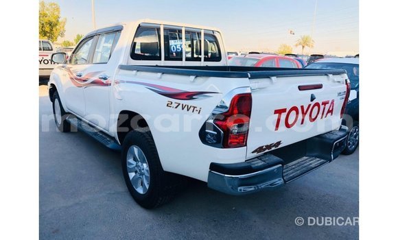 Nunua Imported Toyota Hilux Nyeupe Gari ndani ya Import - Dubai nchini Cabo Delgado Nunua Imported Toyota Hilux Nyeupe Gari ndani ya Import - Dubai nchini Cabo Delgado