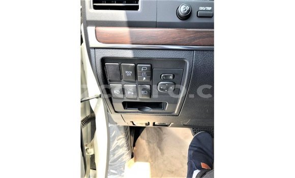 Tenga Imported Toyota Land Cruiser Chena Mota in Import - Dubai in Cabo Delgado Tenga Imported Toyota Land Cruiser Chena Mota in Import - Dubai in Cabo Delgado