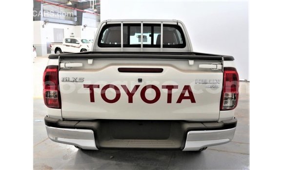 Buy Import Toyota Hilux White Car in Import - Dubai in Cabo Delgado Buy Import Toyota Hilux White Car in Import - Dubai in Cabo Delgado