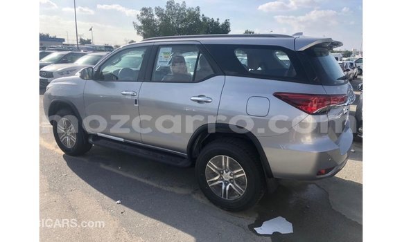 Nunua Imported Toyota Fortuner Nyingine Gari ndani ya Import - Dubai nchini Cabo Delgado Nunua Imported Toyota Fortuner Nyingine Gari ndani ya Import - Dubai nchini Cabo Delgado
