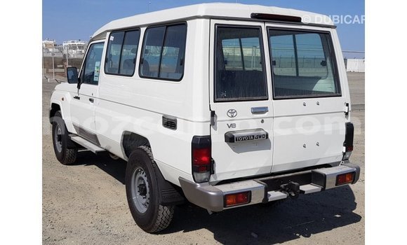 Buy Import Toyota Land Cruiser White Car in Import - Dubai in Cabo Delgado Buy Import Toyota Land Cruiser White Car in Import - Dubai in Cabo Delgado