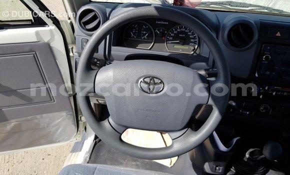 Buy Import Toyota Land Cruiser White Car in Import - Dubai in Cabo Delgado Buy Import Toyota Land Cruiser White Car in Import - Dubai in Cabo Delgado