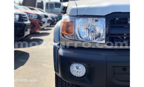 Buy Import Toyota Land Cruiser Beige Car in Import - Dubai in Cabo Delgado Buy Import Toyota Land Cruiser Beige Car in Import - Dubai in Cabo Delgado