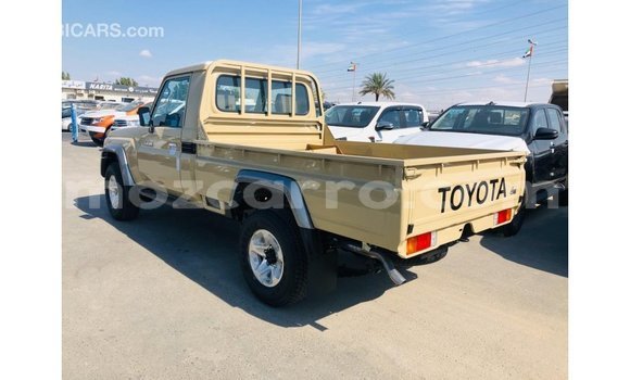 Buy Import Toyota Land Cruiser Beige Car in Import - Dubai in Cabo Delgado Buy Import Toyota Land Cruiser Beige Car in Import - Dubai in Cabo Delgado