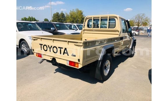 Buy Import Toyota Land Cruiser Beige Car in Import - Dubai in Cabo Delgado Buy Import Toyota Land Cruiser Beige Car in Import - Dubai in Cabo Delgado
