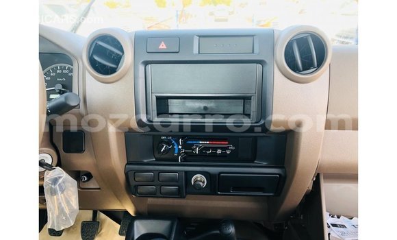 Buy Import Toyota Land Cruiser Beige Car in Import - Dubai in Cabo Delgado Buy Import Toyota Land Cruiser Beige Car in Import - Dubai in Cabo Delgado