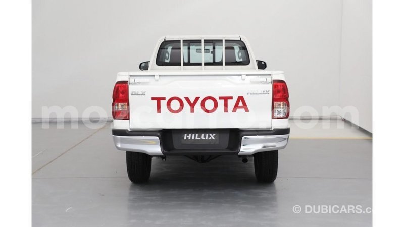 Big with watermark toyota hilux cabo delgado import dubai 8645