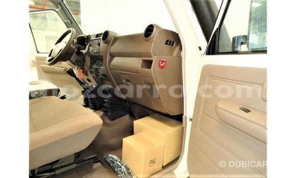 Buy Import Toyota Land Cruiser White Car in Import - Dubai in Cabo Delgado Buy Import Toyota Land Cruiser White Car in Import - Dubai in Cabo Delgado