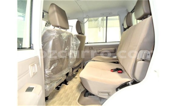 Buy Import Toyota Land Cruiser White Car in Import - Dubai in Cabo Delgado Buy Import Toyota Land Cruiser White Car in Import - Dubai in Cabo Delgado
