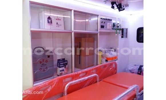 Nunua Imported Toyota Hiace Nyeupe Gari ndani ya Import - Dubai nchini Cabo Delgado Nunua Imported Toyota Hiace Nyeupe Gari ndani ya Import - Dubai nchini Cabo Delgado