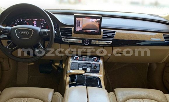 Nunua Imported Audi A8 Bluu Gari ndani ya Import - Dubai nchini Cabo Delgado Nunua Imported Audi A8 Bluu Gari ndani ya Import - Dubai nchini Cabo Delgado