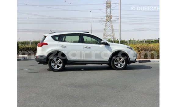 Tenga Imported Toyota 4Runner Chena Mota in Import - Dubai in Cabo Delgado Tenga Imported Toyota 4Runner Chena Mota in Import - Dubai in Cabo Delgado