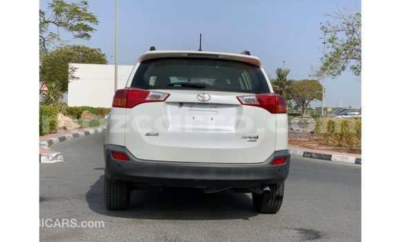 Tenga Imported Toyota 4Runner Chena Mota in Import - Dubai in Cabo Delgado Tenga Imported Toyota 4Runner Chena Mota in Import - Dubai in Cabo Delgado