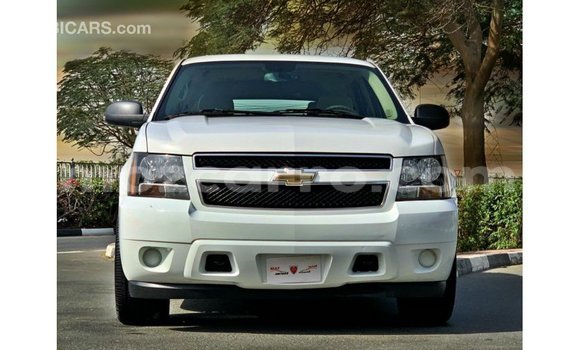 Nunua Imported Chevrolet Tahoe Nyeupe Gari ndani ya Import - Dubai nchini Cabo Delgado Nunua Imported Chevrolet Tahoe Nyeupe Gari ndani ya Import - Dubai nchini Cabo Delgado