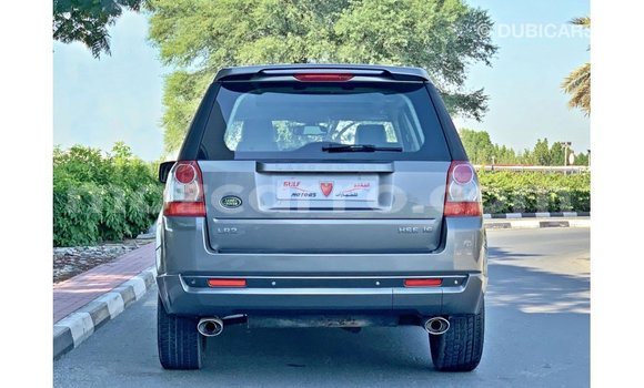 Tenga Imported Land Rover Defender Zvimwe Mota in Import - Dubai in Cabo Delgado Tenga Imported Land Rover Defender Zvimwe Mota in Import - Dubai in Cabo Delgado