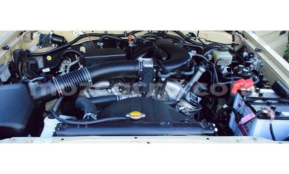 Tenga Imported Toyota Land Cruiser Beige Mota in Import - Dubai in Cabo Delgado Tenga Imported Toyota Land Cruiser Beige Mota in Import - Dubai in Cabo Delgado