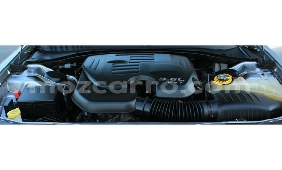 Tenga Imported Chrysler 300 Zvimwe Mota in Import - Dubai in Cabo Delgado Tenga Imported Chrysler 300 Zvimwe Mota in Import - Dubai in Cabo Delgado