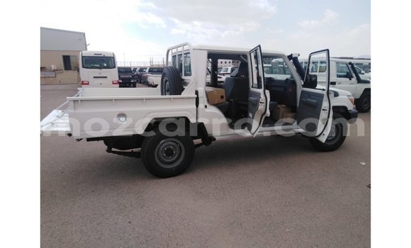 Buy Import Toyota Land Cruiser White Car in Import - Dubai in Cabo Delgado Buy Import Toyota Land Cruiser White Car in Import - Dubai in Cabo Delgado
