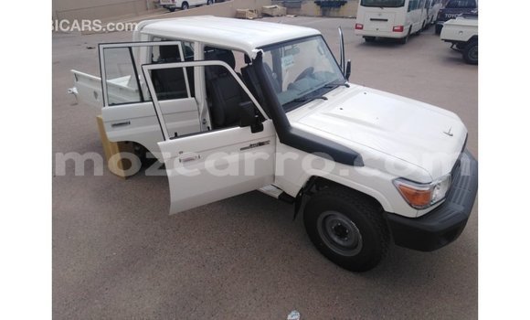 Buy Import Toyota Land Cruiser White Car in Import - Dubai in Cabo Delgado Buy Import Toyota Land Cruiser White Car in Import - Dubai in Cabo Delgado