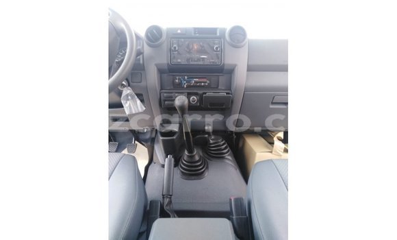 Buy Import Toyota Land Cruiser White Car in Import - Dubai in Cabo Delgado Buy Import Toyota Land Cruiser White Car in Import - Dubai in Cabo Delgado