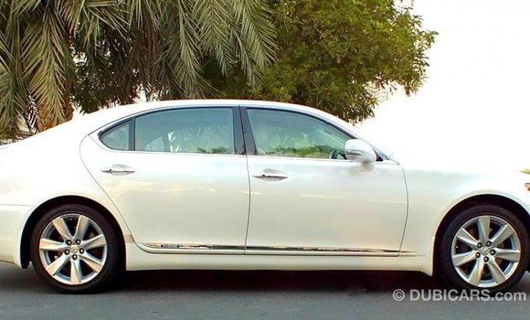 Tenga Imported Lexus LS Chena Mota in Import - Dubai in Cabo Delgado Tenga Imported Lexus LS Chena Mota in Import - Dubai in Cabo Delgado