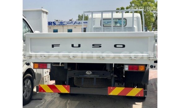 Buy Import Mitsubishi Canter White Truck in Import - Dubai in Cabo Delgado Buy Import Mitsubishi Canter White Truck in Import - Dubai in Cabo Delgado